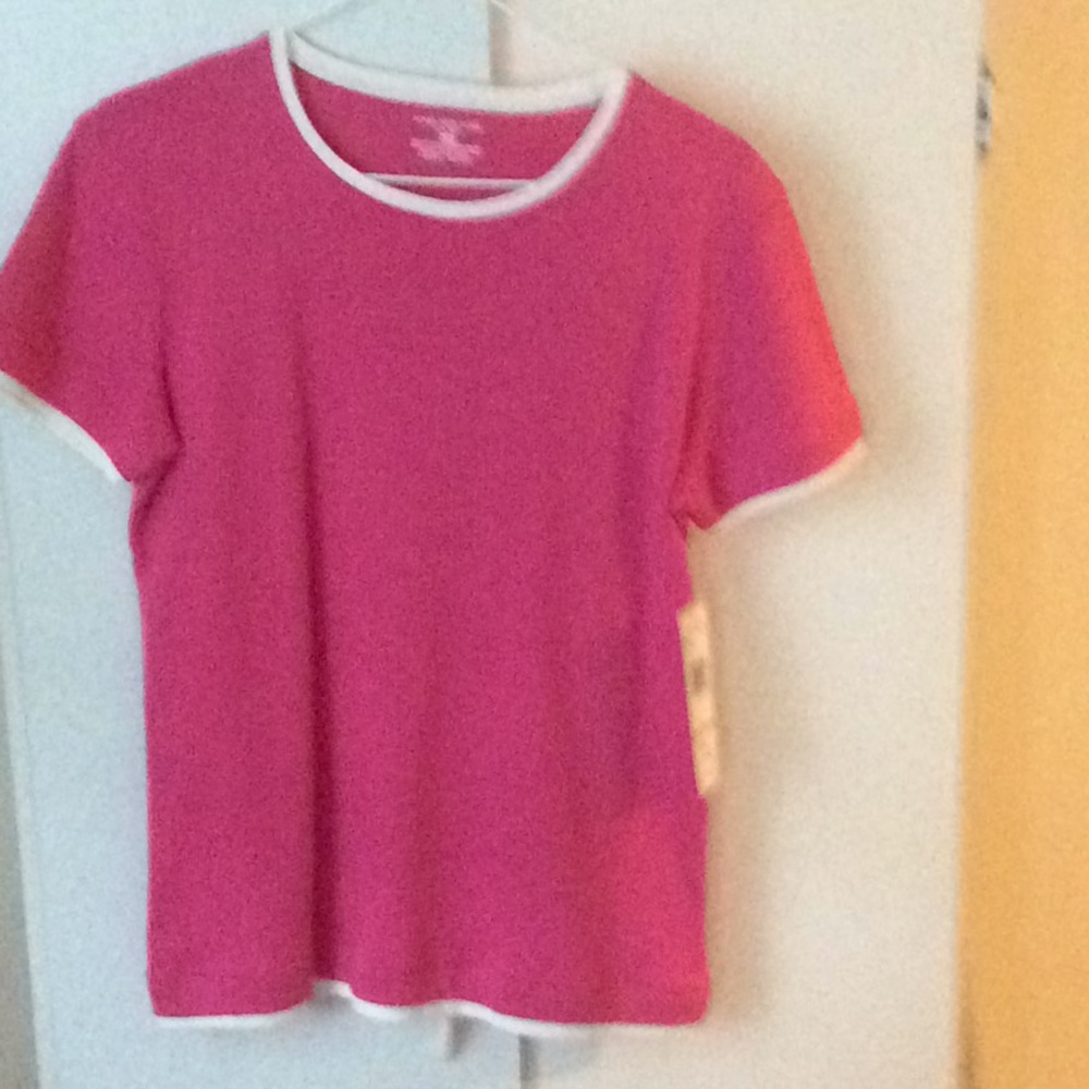Pink top with white around edges